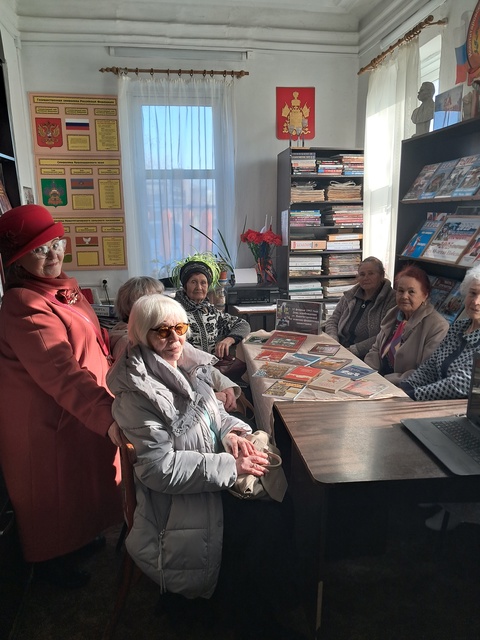 Патриотический час «Давайте, люди, не забудем геройский подвиг земляков»