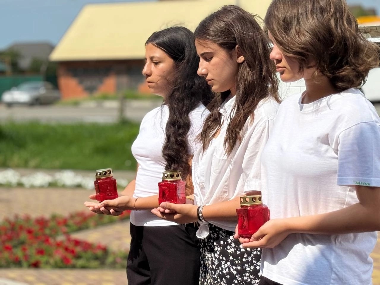 В школе №35 прошла патриотическая линейка, посвящённая Дню памяти и скорби