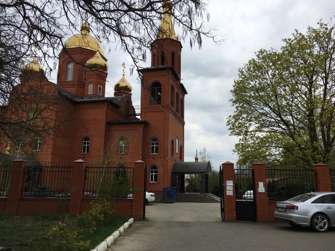 Службы в храмах пройдут без прихожан